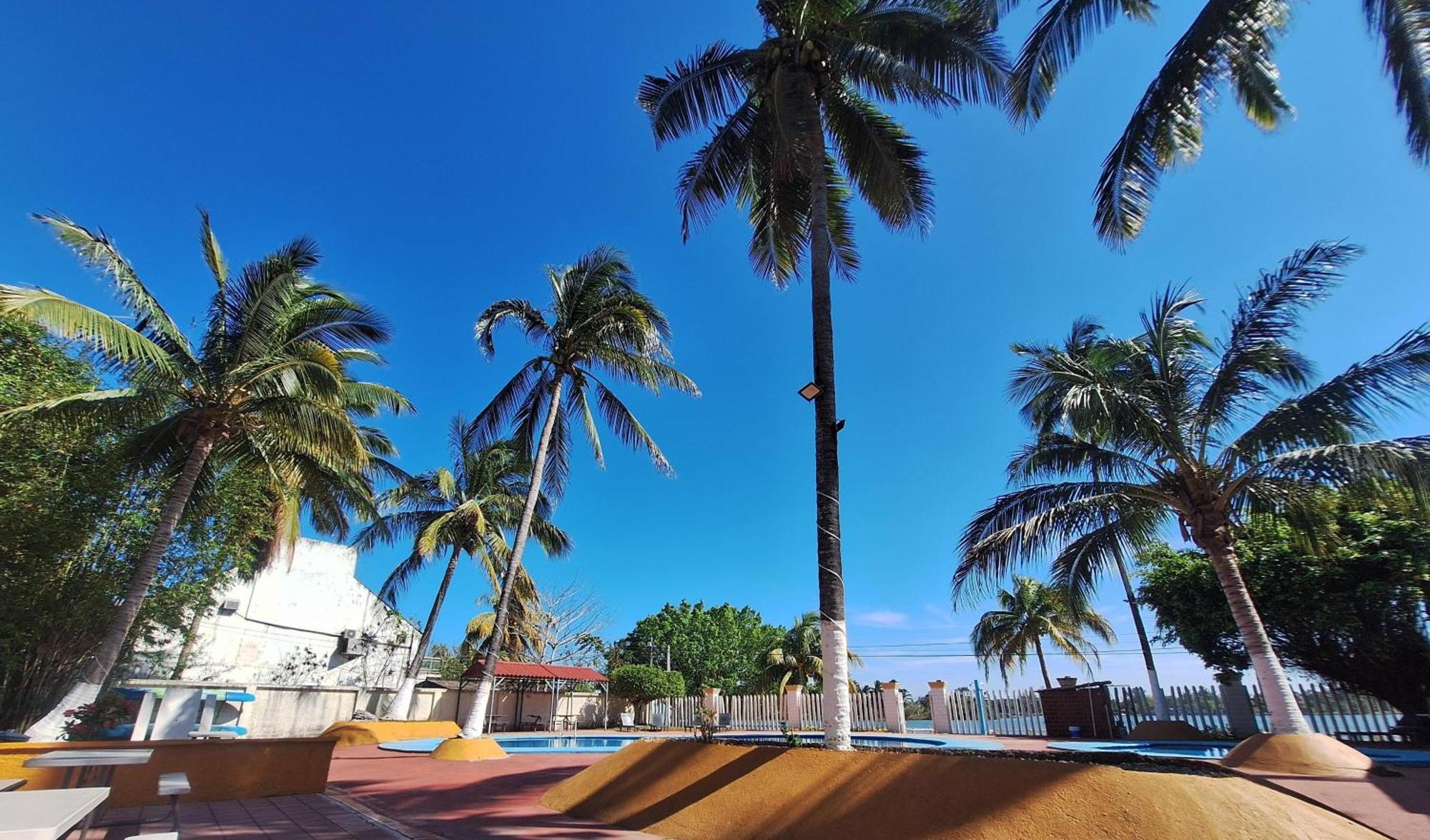 Playa Chachalacas Hotel Gran Palmeiras מראה חיצוני תמונה